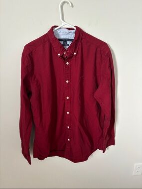 Tommy Hilfiger Men's Burgundy Button-Down Cotton Shirt